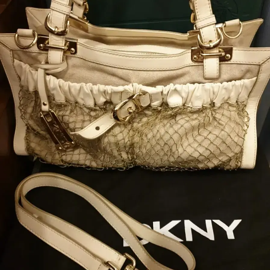 DKNY 토드앤숄더백