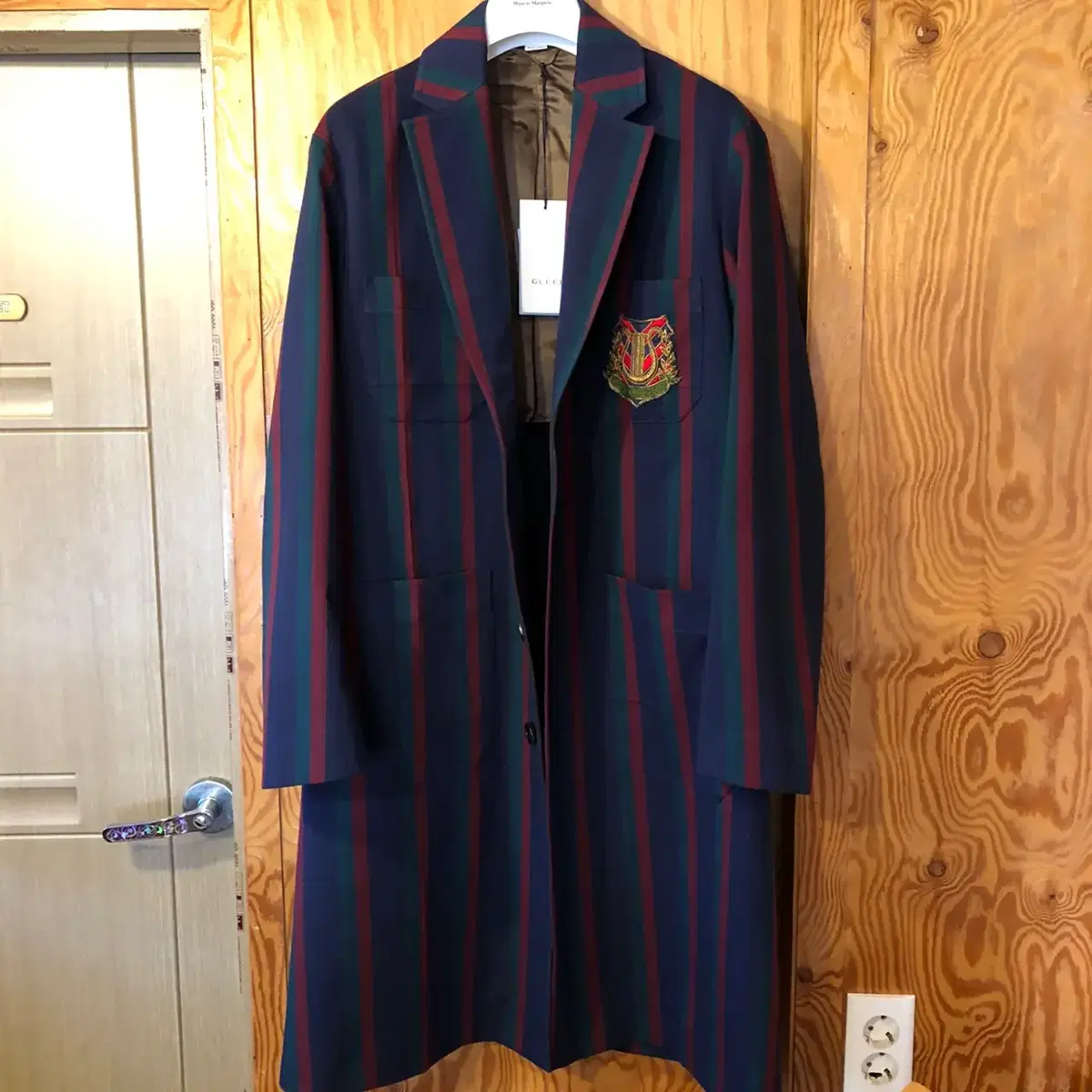 Newer) Gucci F/w 19 collection overcoat for sale.