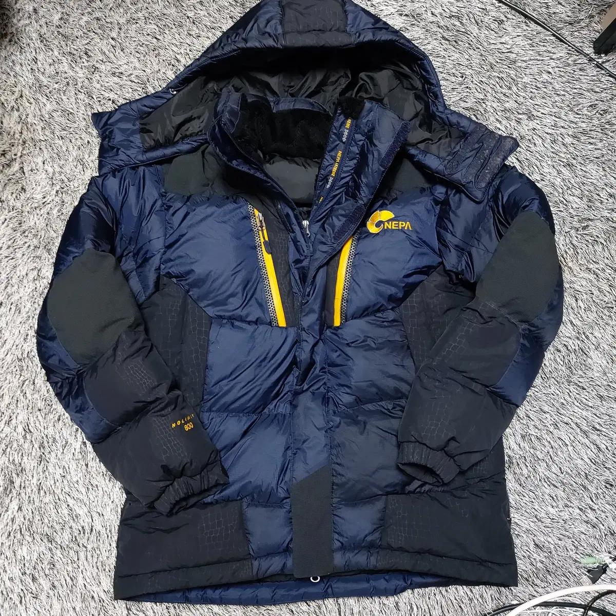 100 Nepa Yel Logo Navy Padded