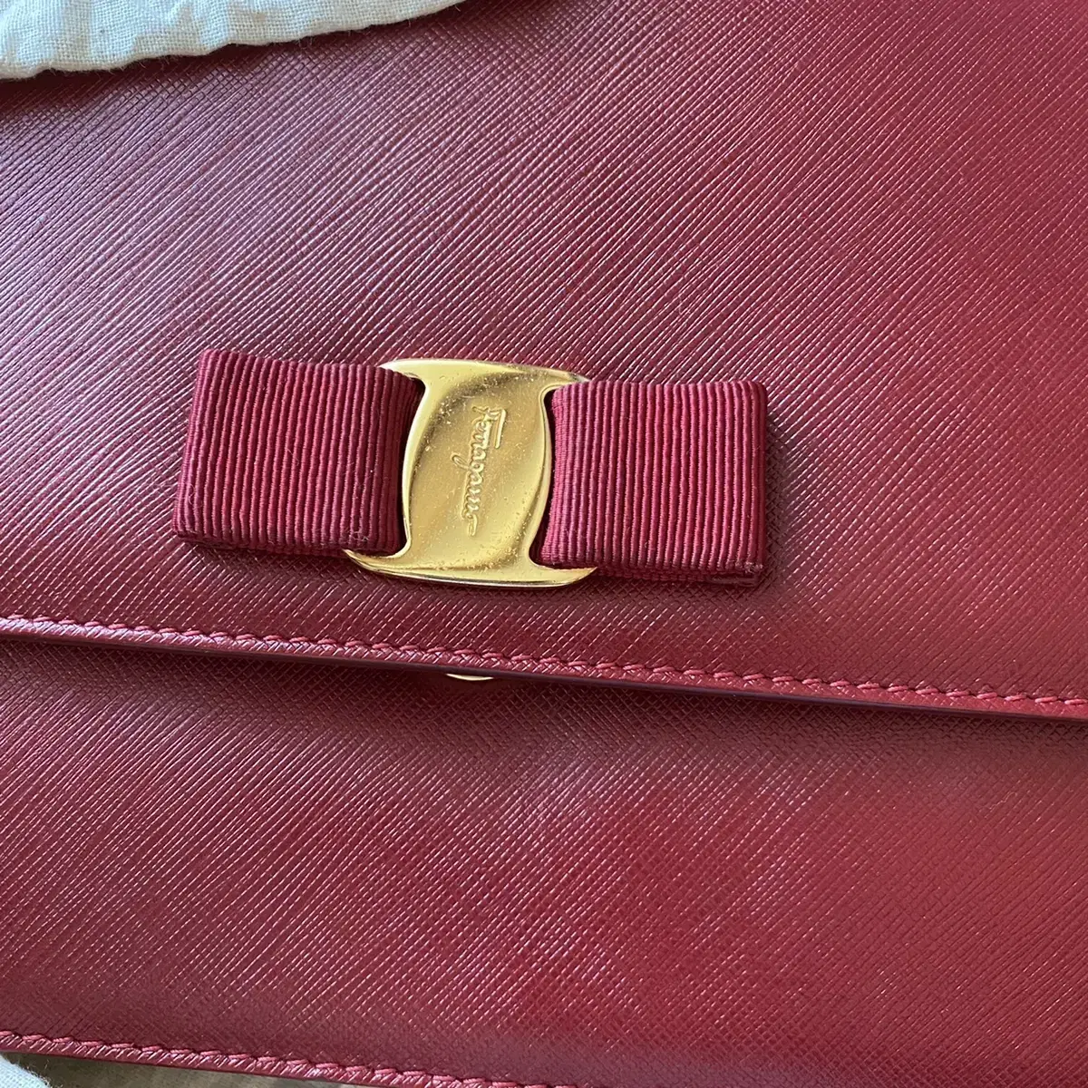 Ferragamo Jini Bag Medium Red Quick sale