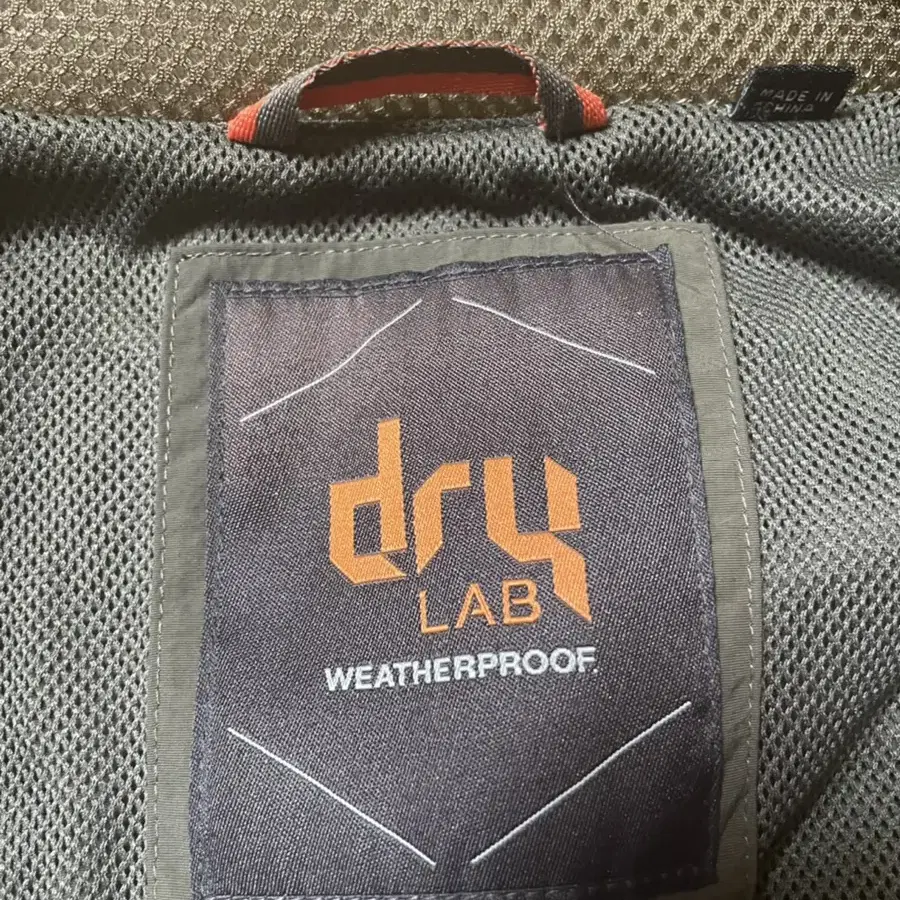 weatherproof 바람막이