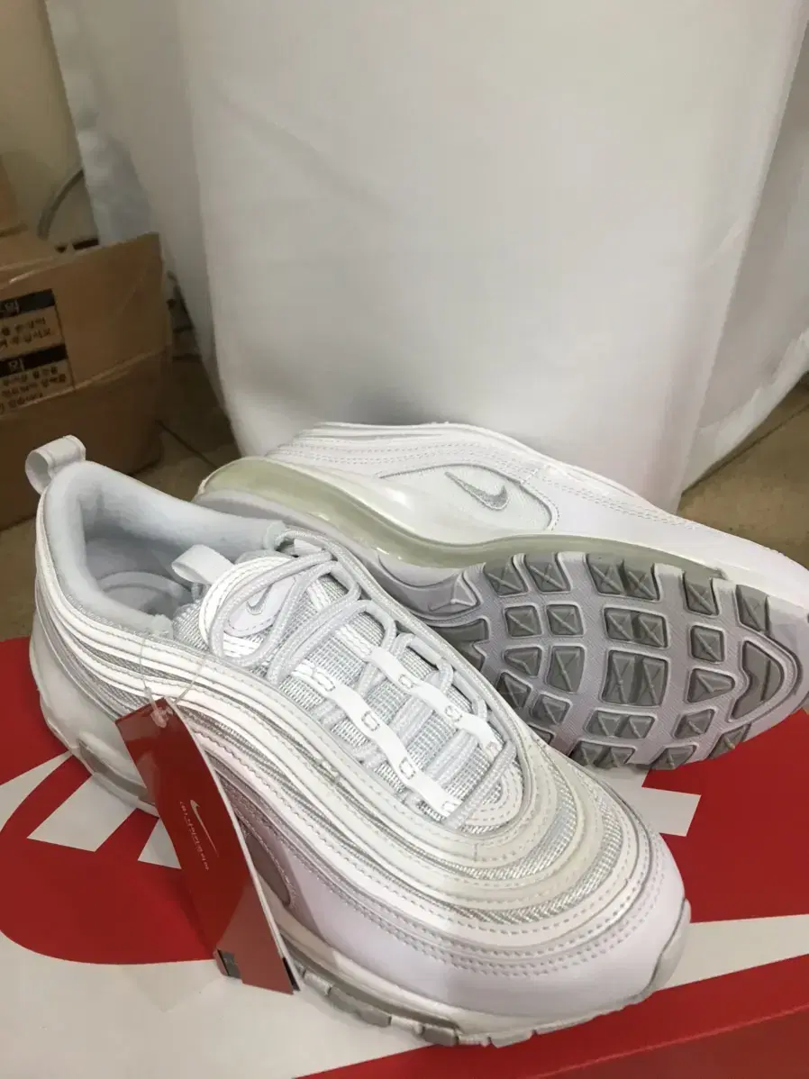 Nike Air Max 97 Triple White 230 New