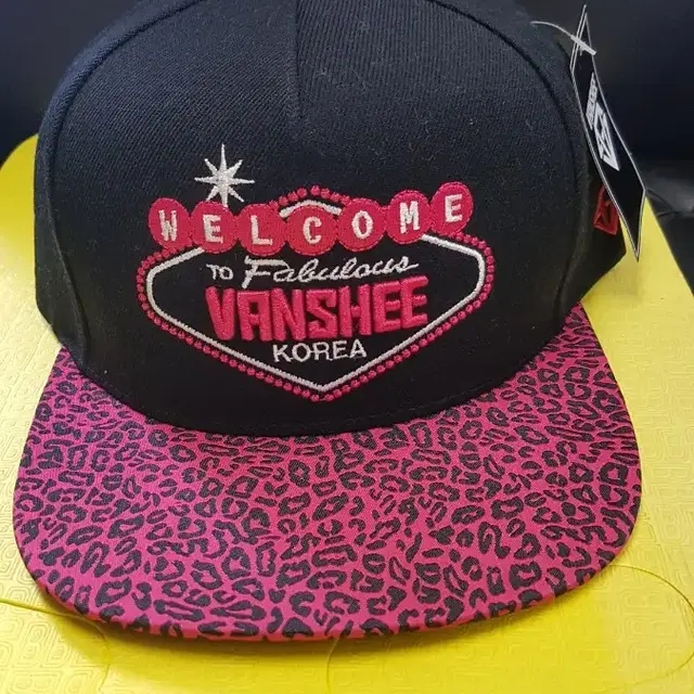 VANSHEE ORIGINAL SNAP BACK NEW ARRIVAL