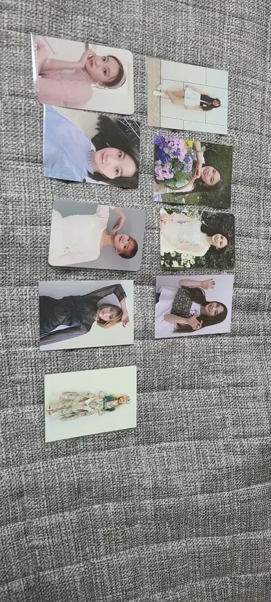 Oh my girl and other girl groups photocard Sell in bulk of 26 sheets