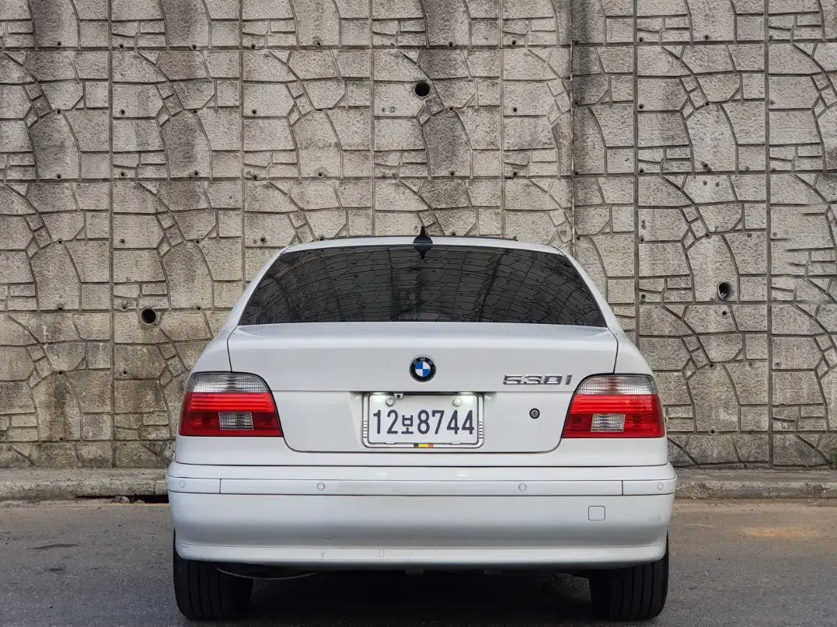BMW 5시리즈 E39 M54 L6 MPi3.0 530i [차선책중고차] - 1