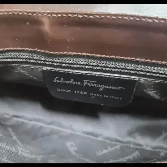 대박세일(정품) Salvatore Ferragamo 소피아 미니 숄더백