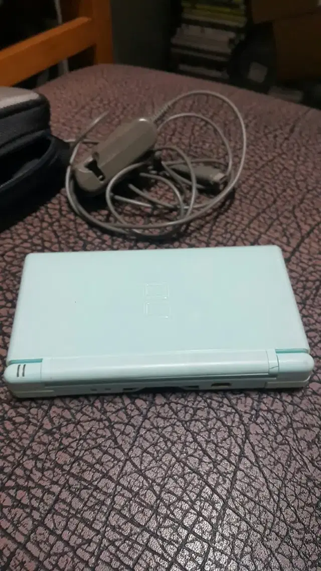 가격인하x 닌텐도 ds lite 기스 얼룩