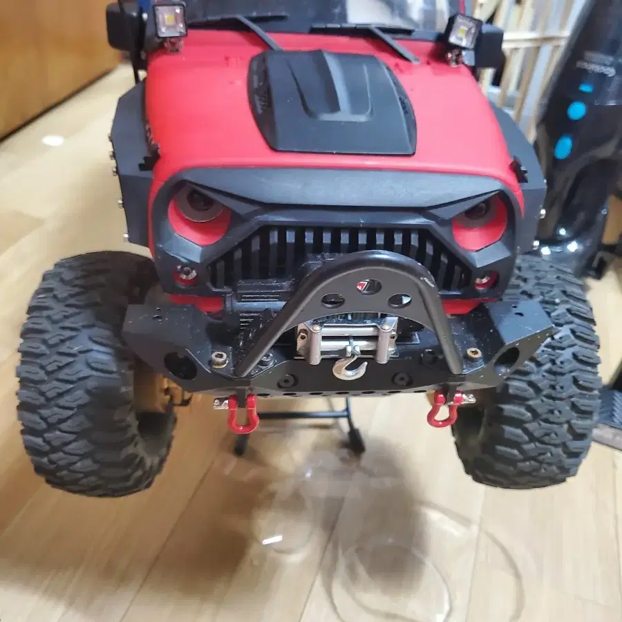 trx4 풀커스컴 루비콘판매합니다 급쳐합니다