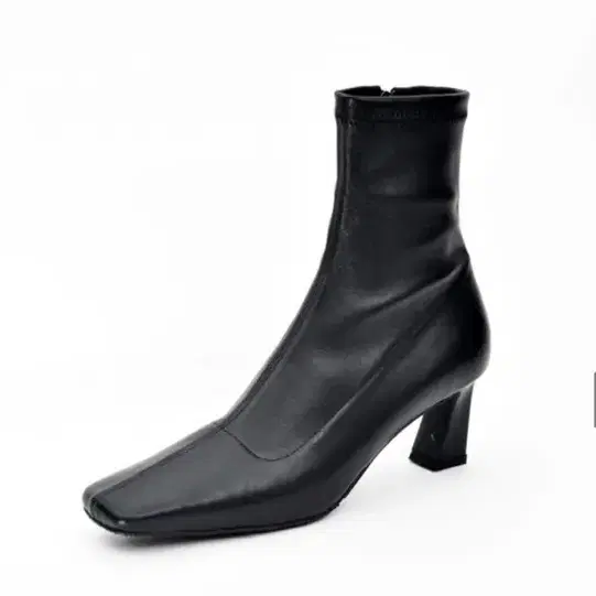 드메이 Aura Ankle Boots Black