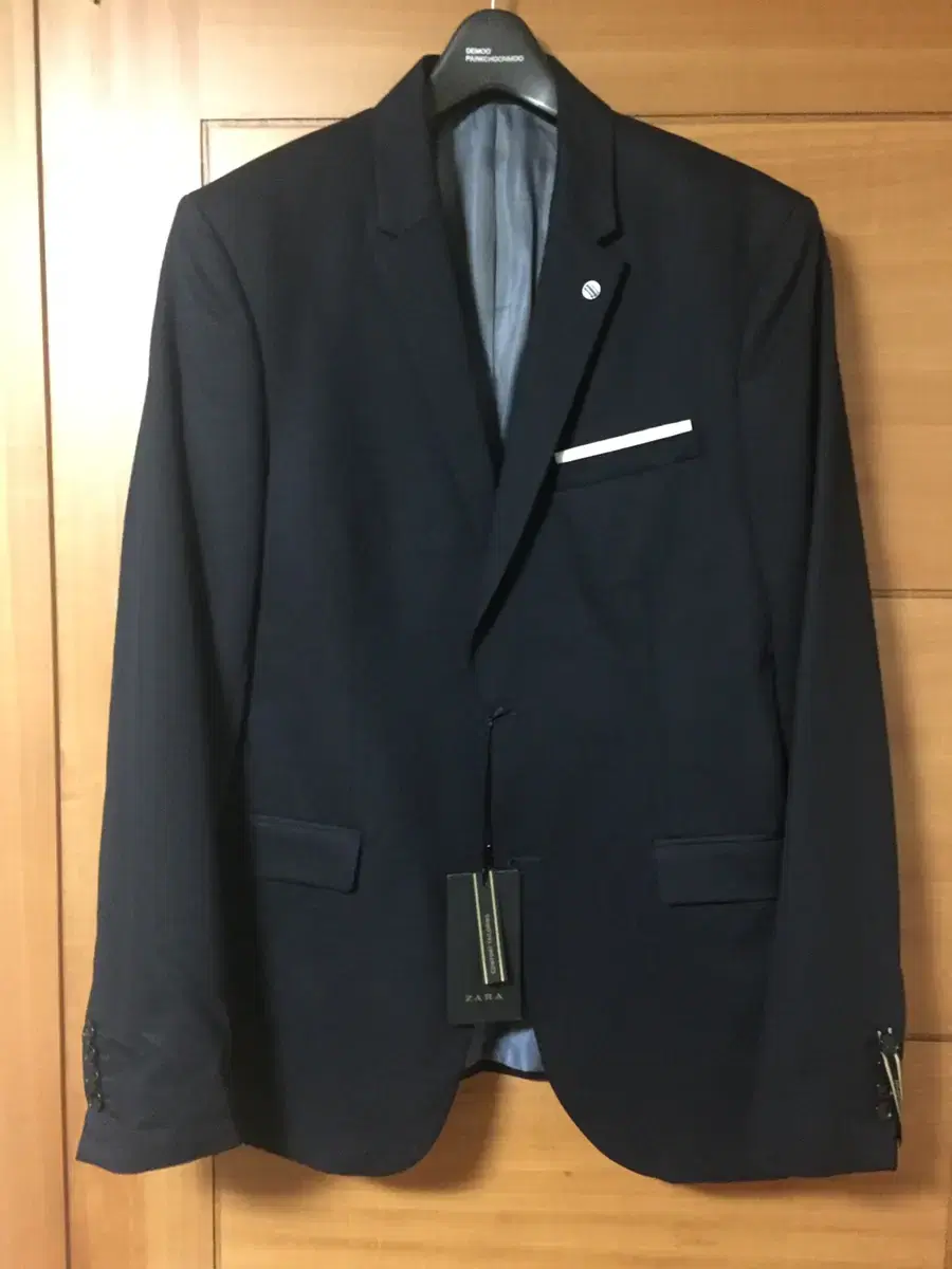 Zara Tailoring Suit Jacket 50 (sizes 100-105)