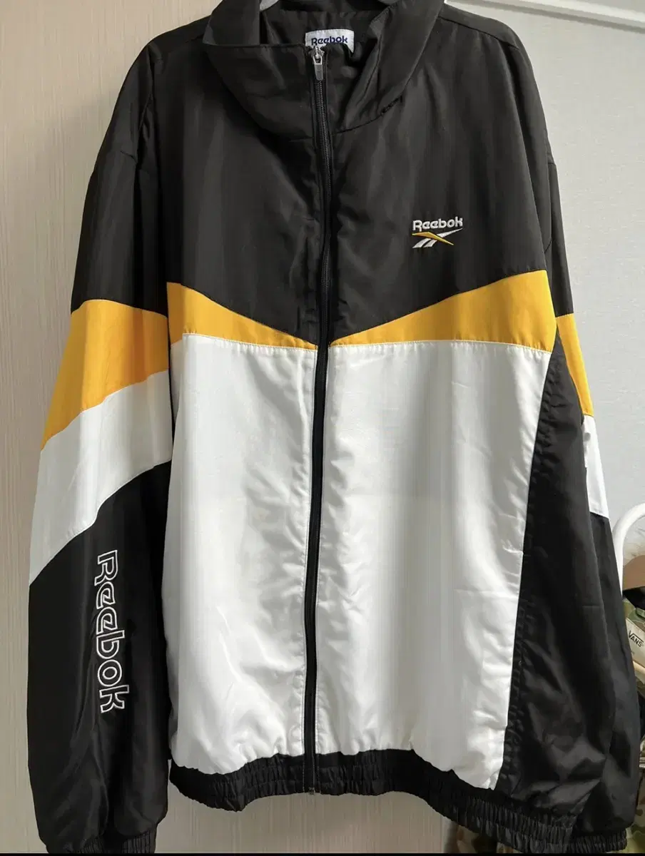 (Genuine) Reebok Windbreaker