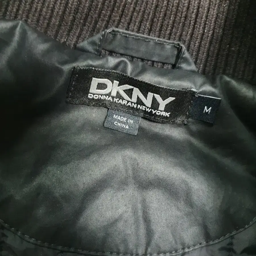 DKNY 패딩코트 100