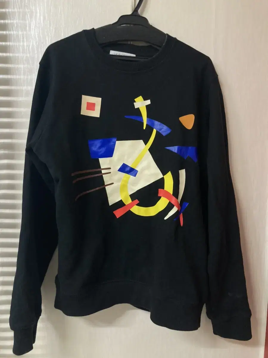 J.W Anderson / Black Sweatshirt / S