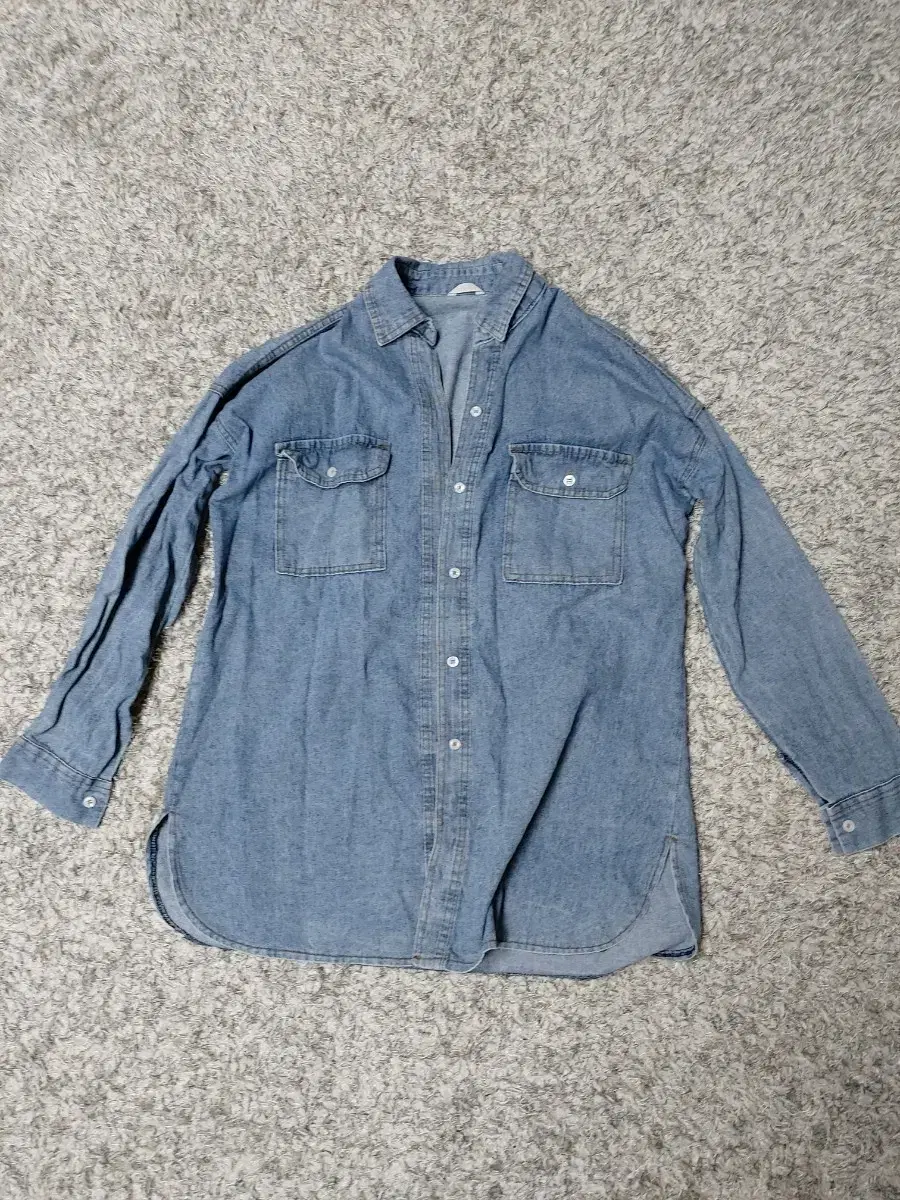 Unisex Jeans Shirt. Women's Large 77