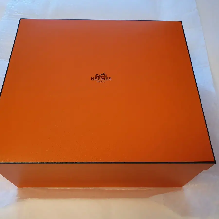 Hermes(에르메스) CA2.990A 18K화이트골드 전세계12개