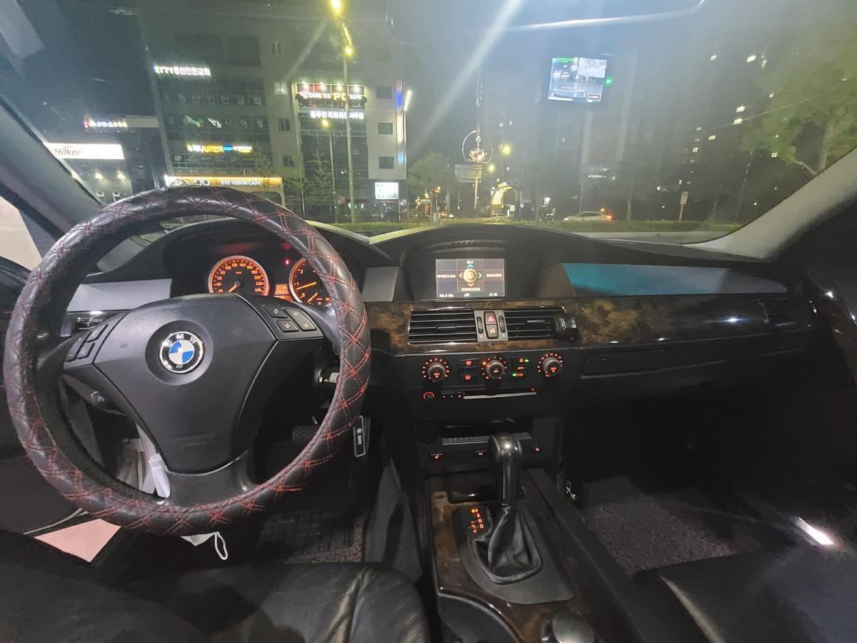 BMW 5시리즈 520i  판매 - 3