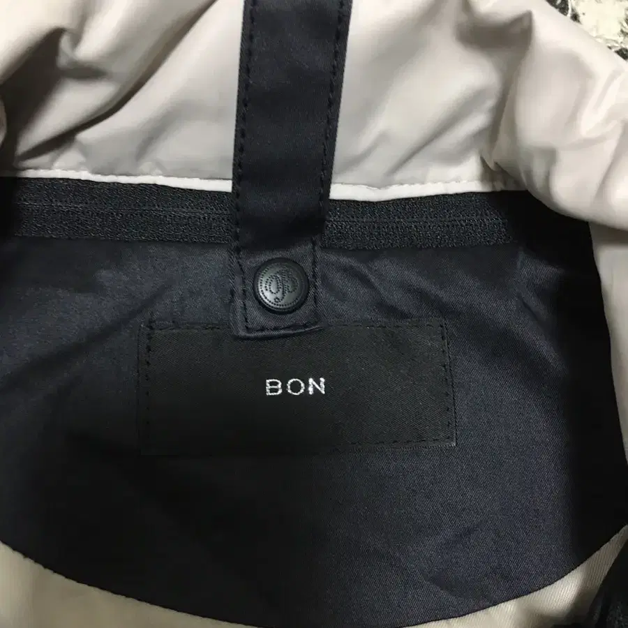 BON 자켓