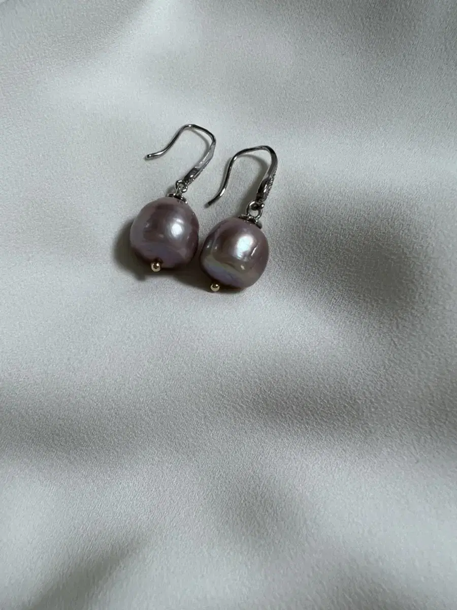 Natural pearl earrings Baroque 13mm purple