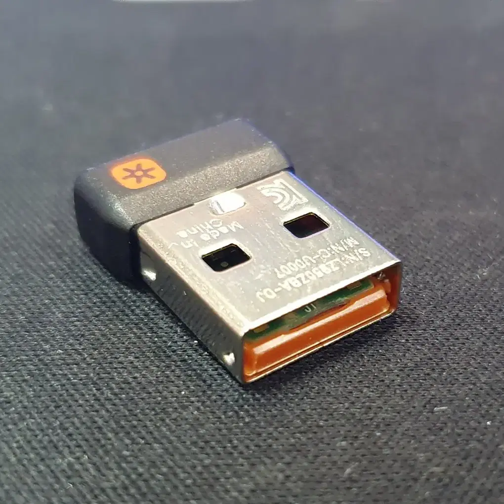 로지텍 유니파잉 무선수신기 USB 동글