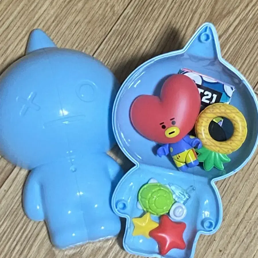 방탄 BTS BT21 피규어 코야 슈키 머그컵 볼펜 유니버스타