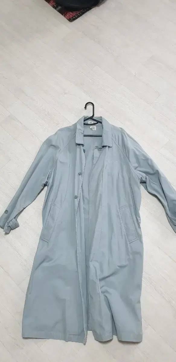 GUESS coats for sale. Size L