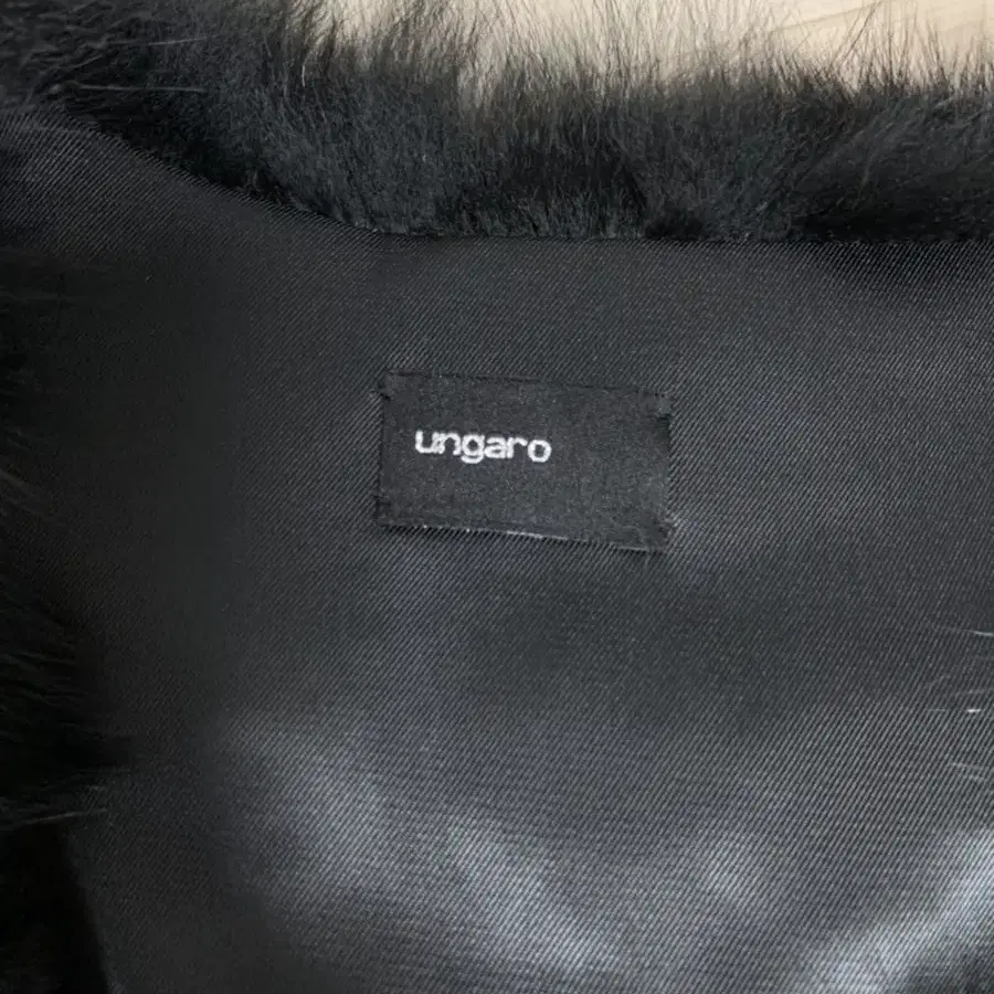 ungaro 폭스베스트