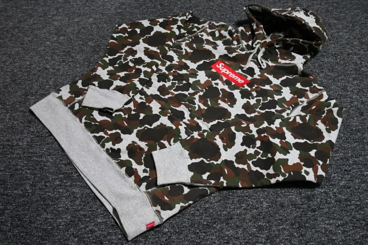 (XLARGE) Supreme 12FW Box Logo Hooded Duck Camo