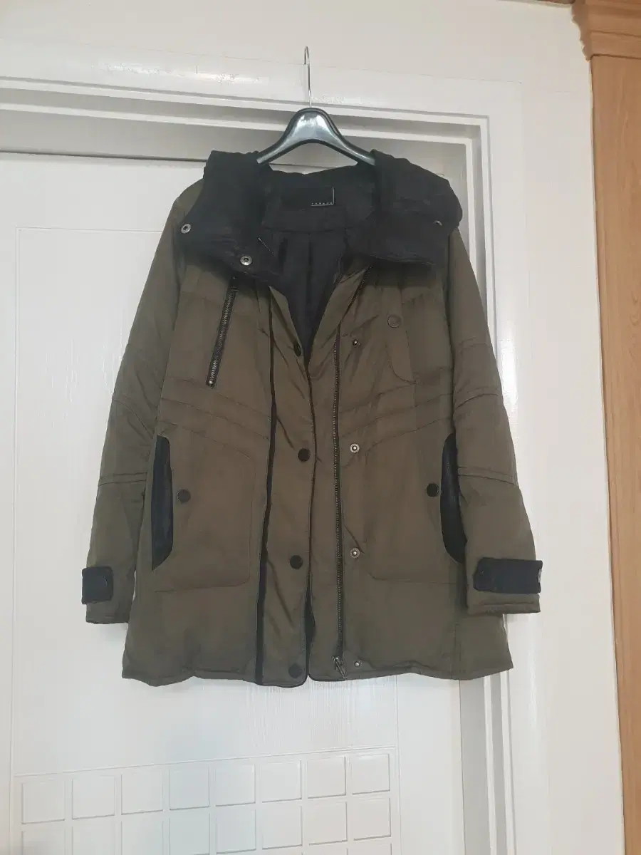 Women's down jacket 