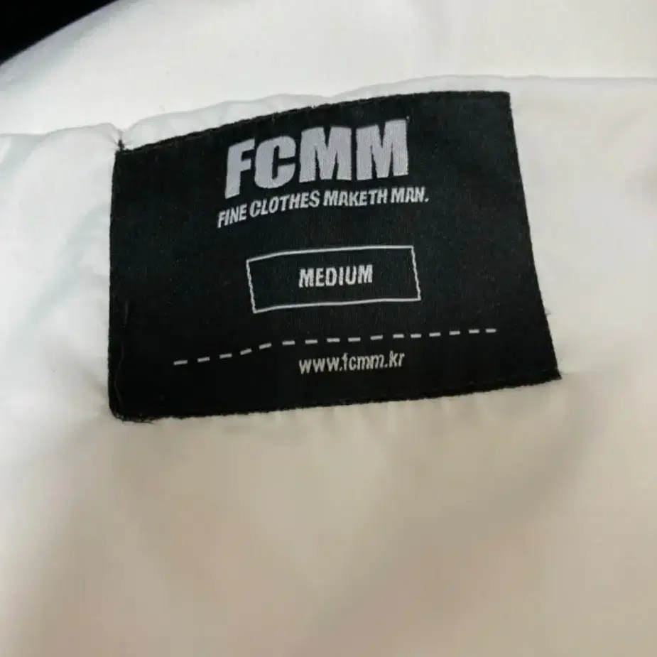 fcmm 숏패딩 화이트 M