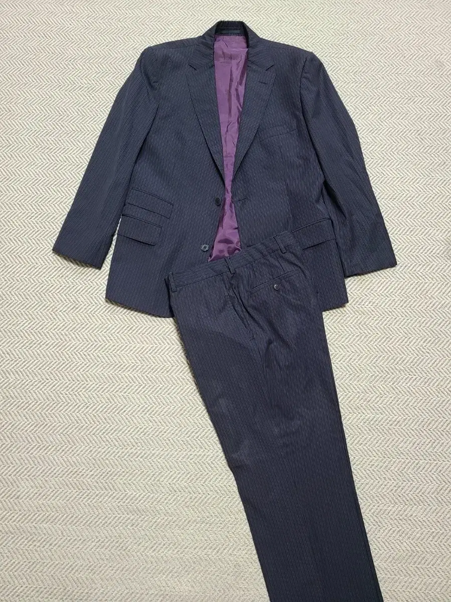 Hugo Boss Suit Gogarine