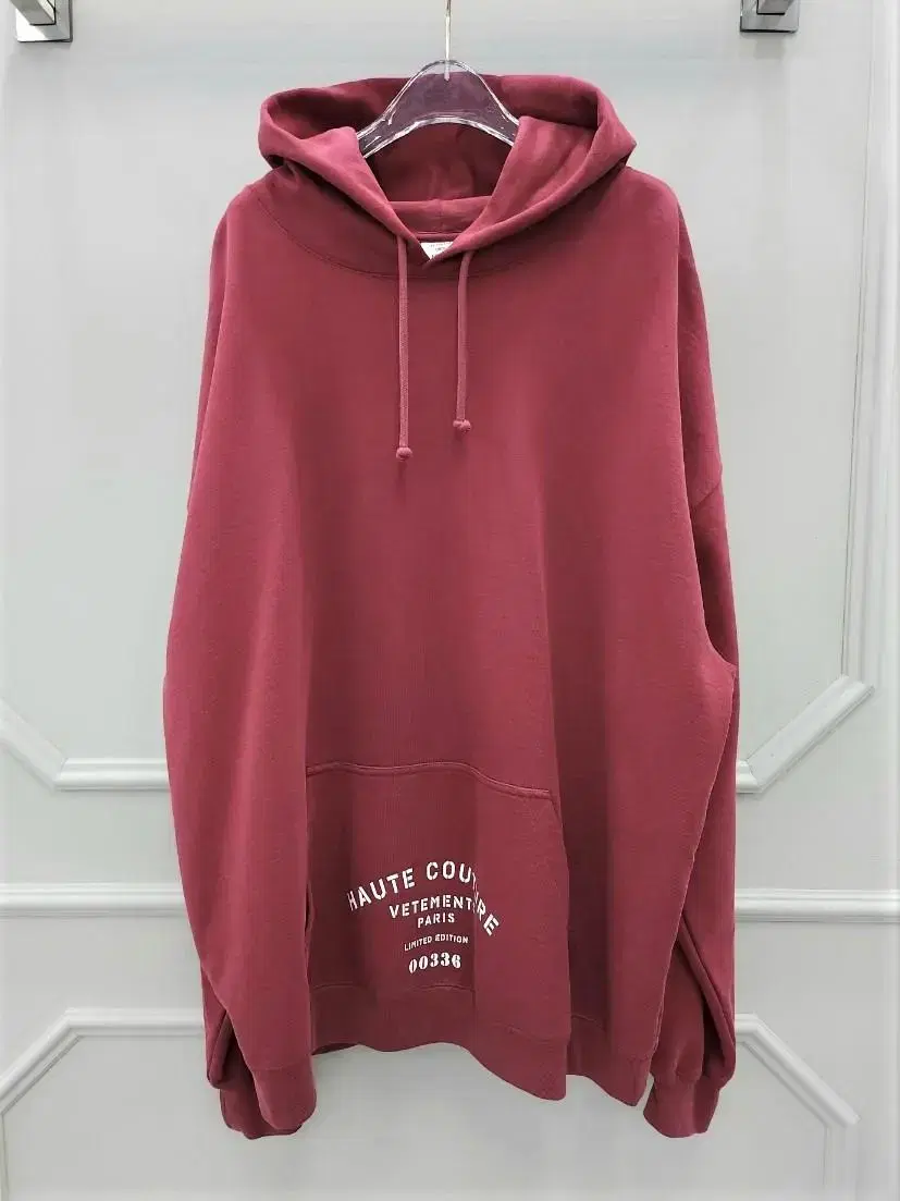 L / Vetements Burgundy Adonis Maison de Couture Printed Hoodie