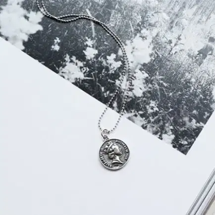 s925 silver Queen coin pendant  실버 목걸이