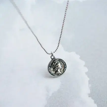 s925 silver Queen coin pendant  실버 목걸이