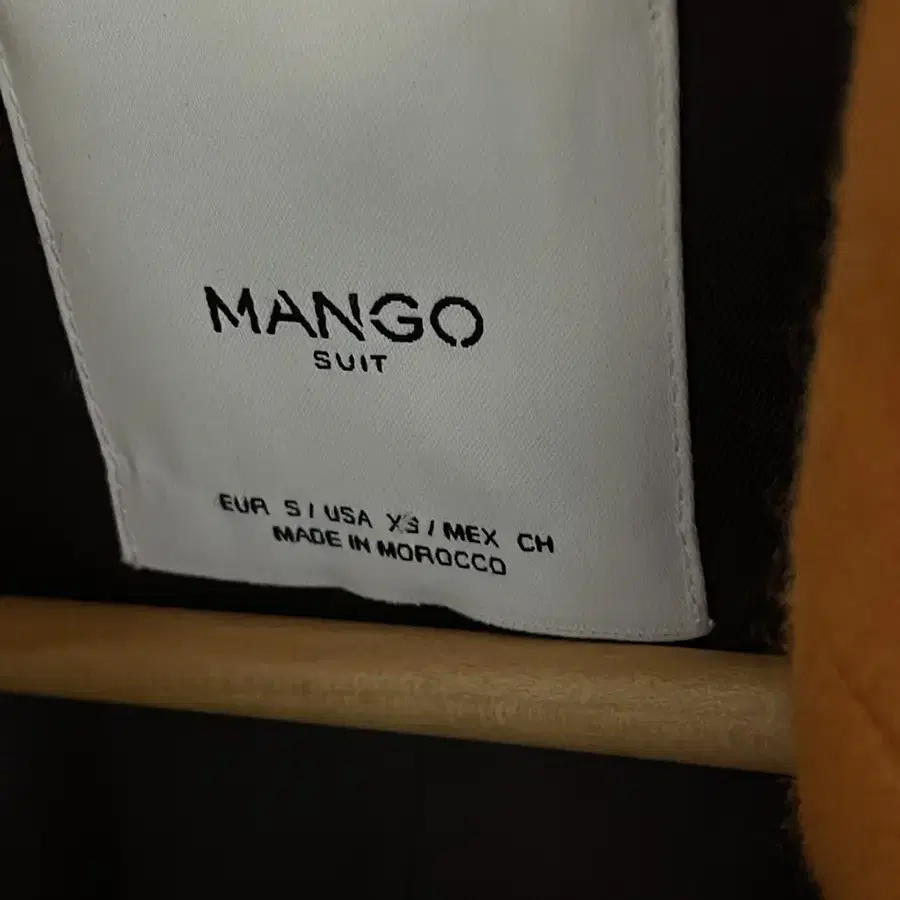 망고 MANGO 주황색 롱코트 팝니다~! 