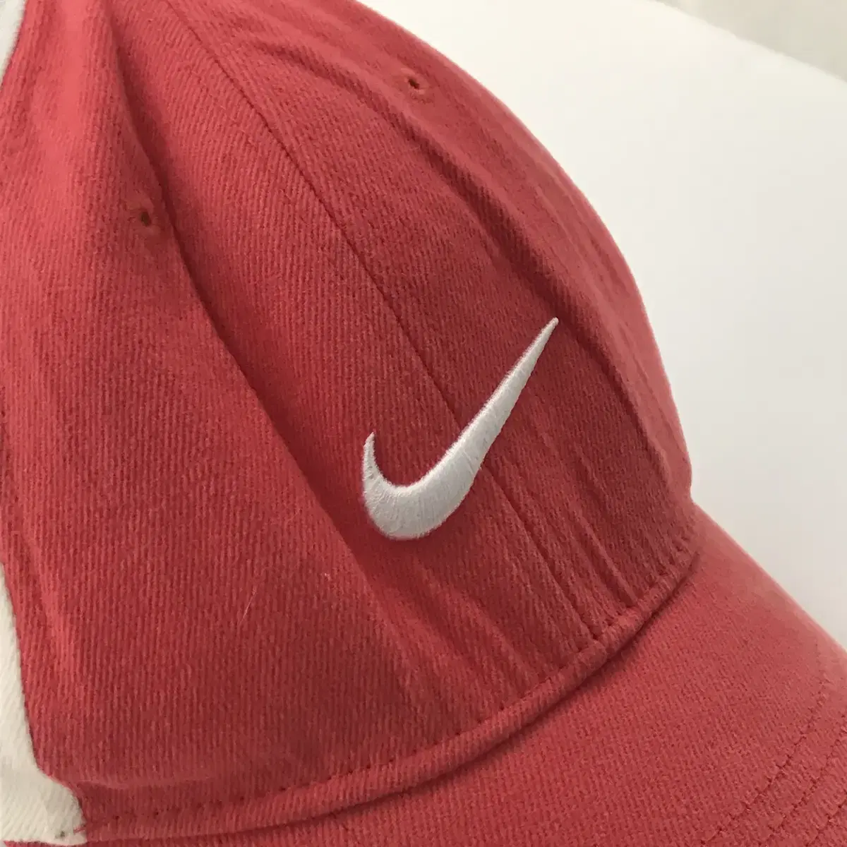 NIKE golf ball cap 