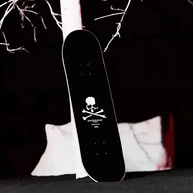 VANS VAULT X MASTERMIND WORLD END