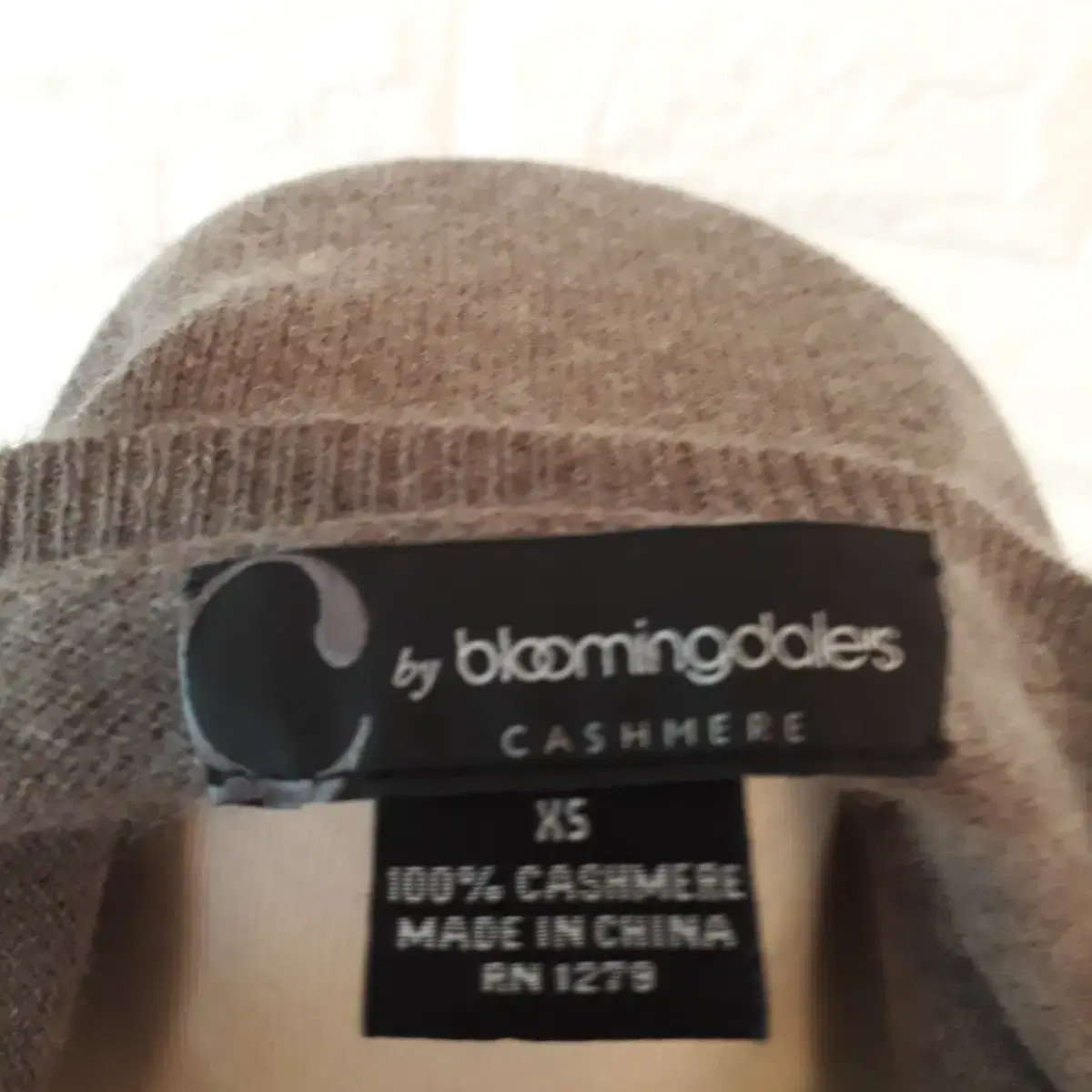 블루밍데일즈 (C by bloomingdale's) 캐시미어100반팔니트