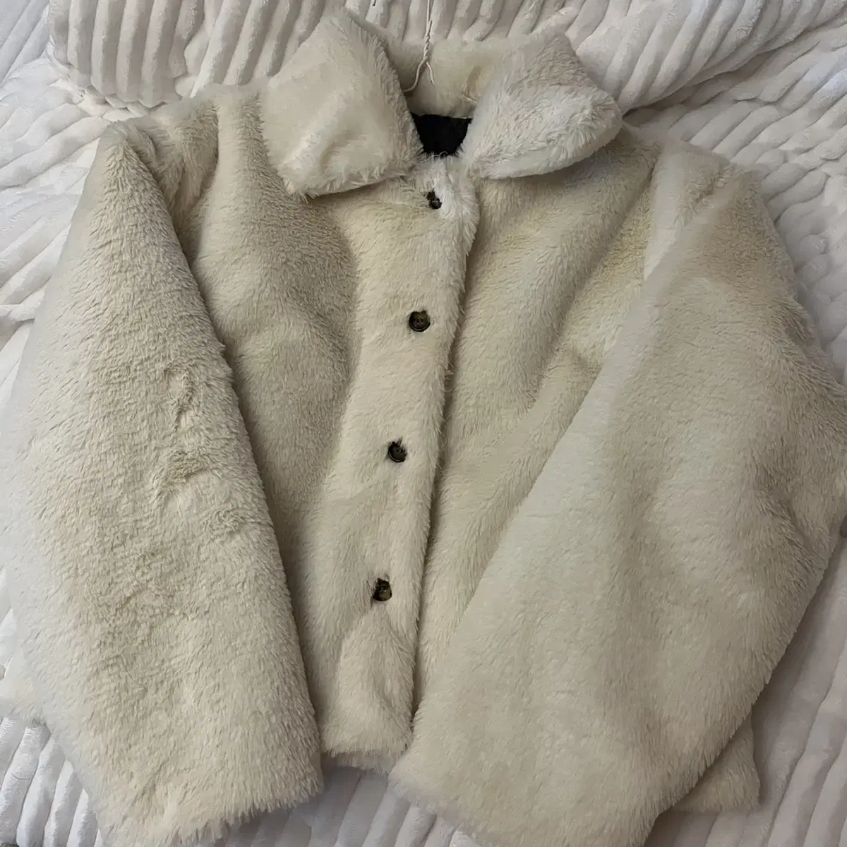 Fur jacket (completely new)