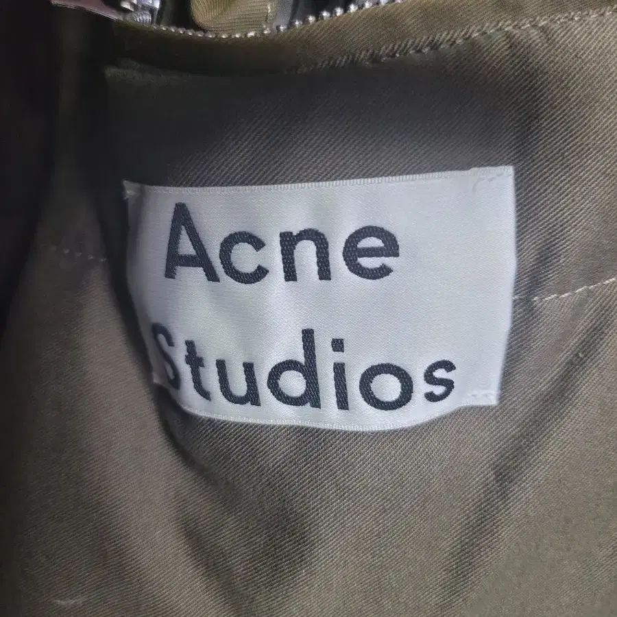 100~105 아크네스튜디오 ACNE STUDIO 후드 패딩