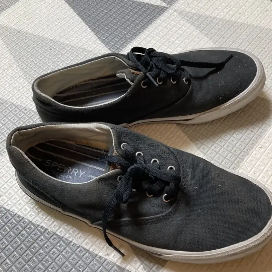 1+1 나이키 스니커즈,sperry 스니커즈 265