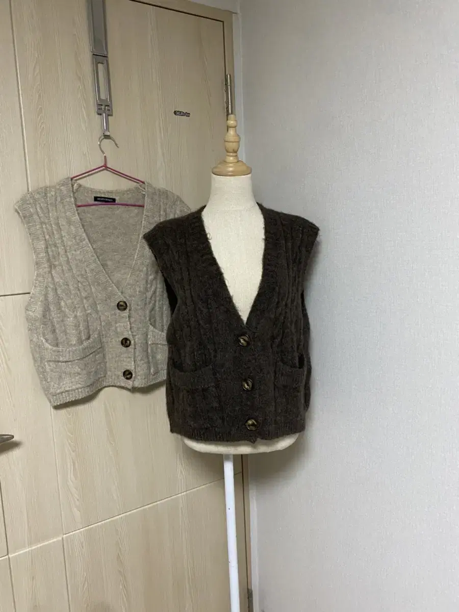 (MooBae)Regenbogen Winter Knit Pretzel Jo Vest Cardigan