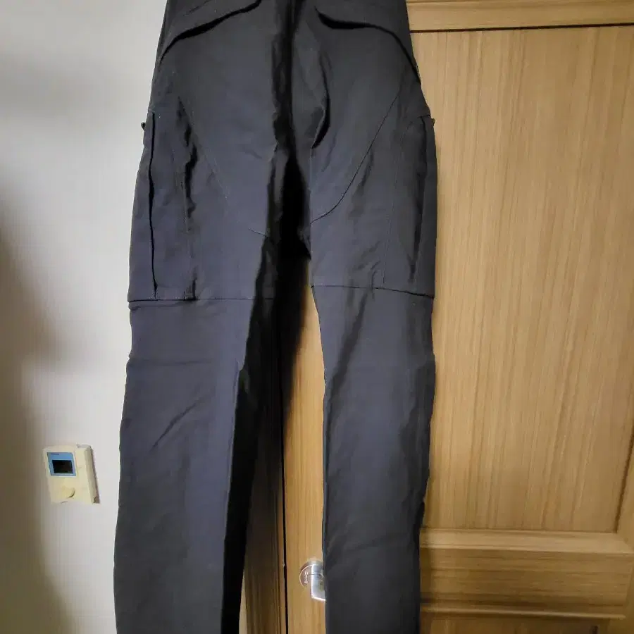 마시프(massif) 사의 Battle Ax Combat Pants