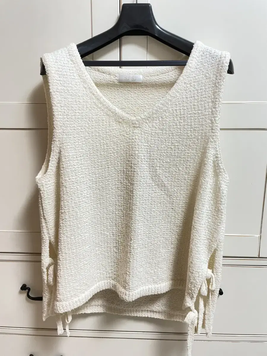 SJSJ Knit Vest