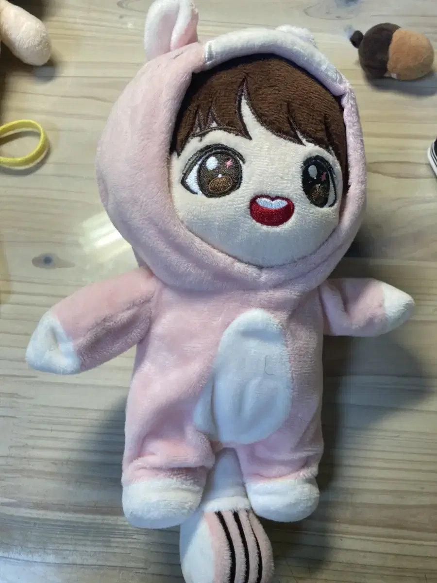 방탄 제이홉 20cm 인형