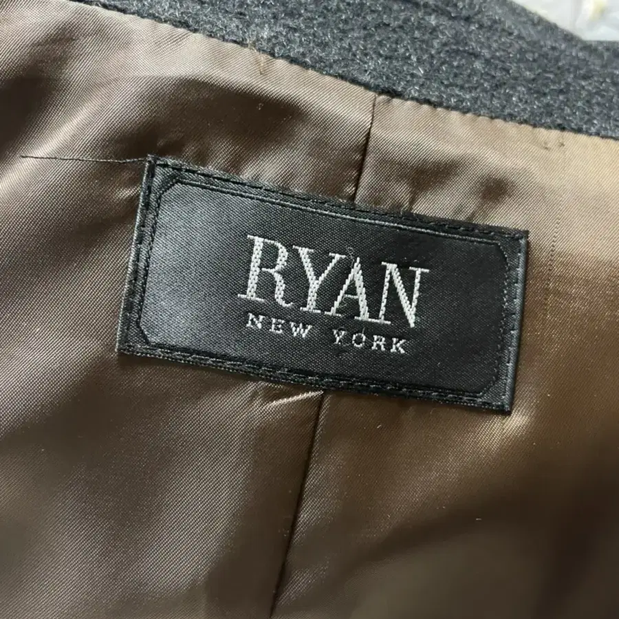 RYAN 차콜 코트