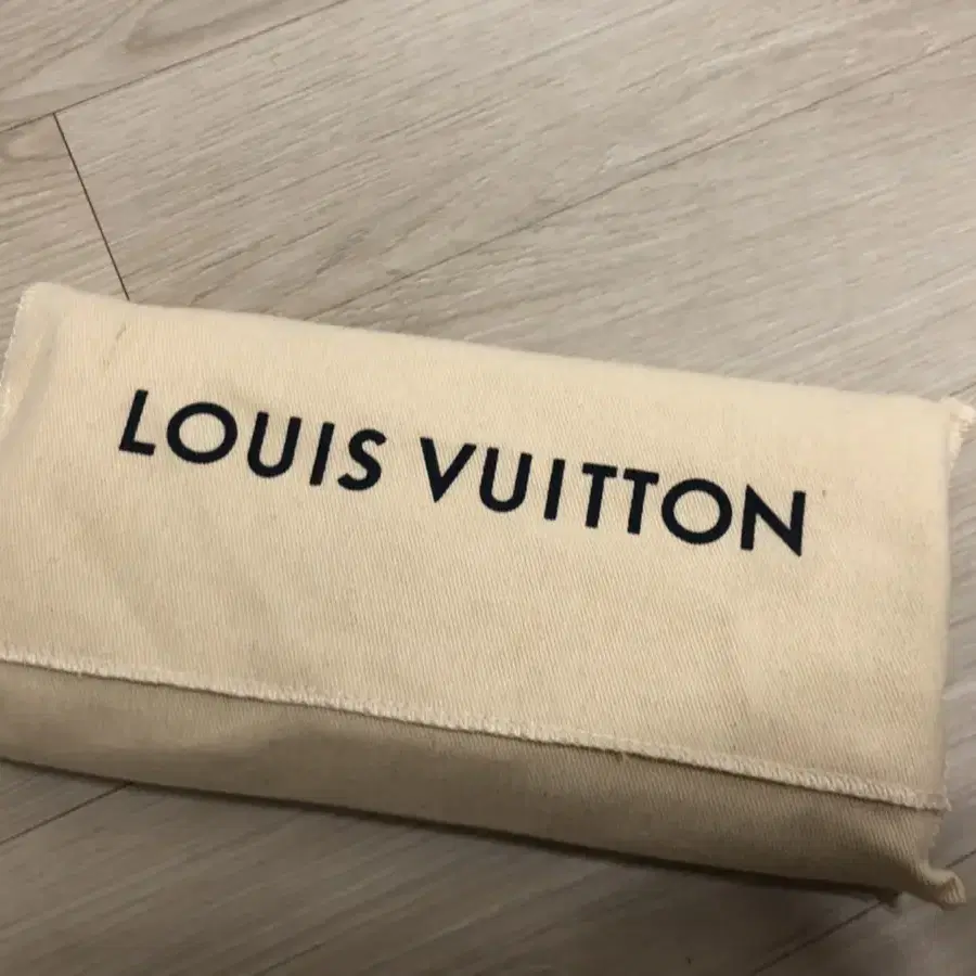 Louis Vuitton / 루이비통 지갑 (장지갑)