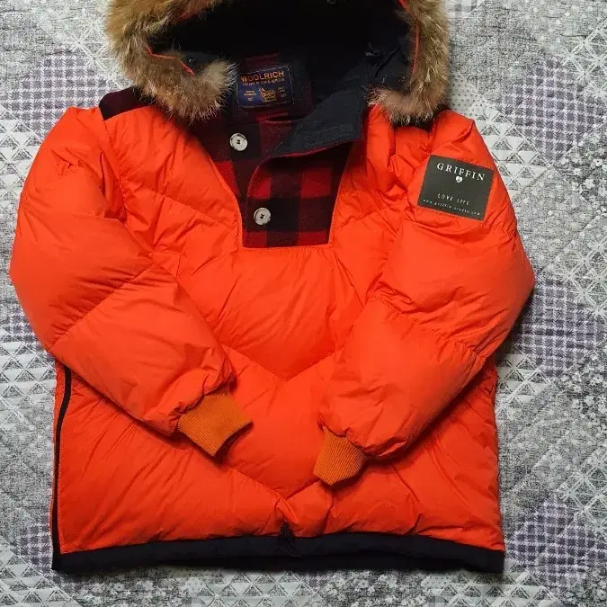 [WOOLRICH] 울리치x그리핀콜라보 리버서블 패딩