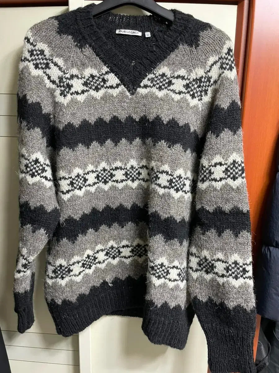 Haregashi Reglan V-Neck Knit 52