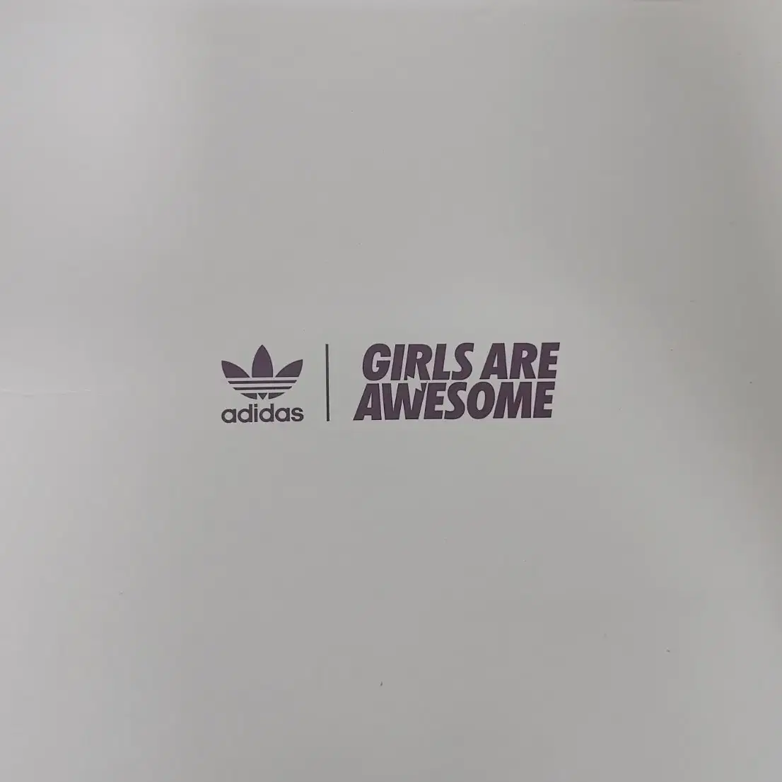 (새상품)아디다스한정판 GIRLS ARE AWESOME 225