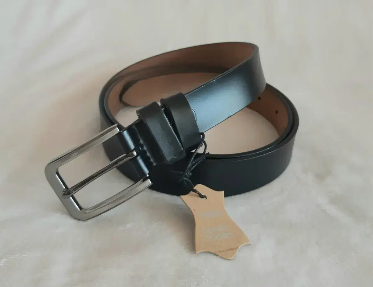 (New) Natural Genuine Leather (Leather) Belt for Men Jet Black 35 in stock